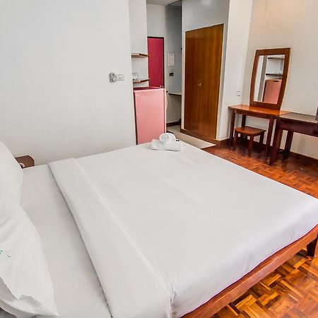 Sutus Court 4 Otel Pattaya Dış mekan fotoğraf