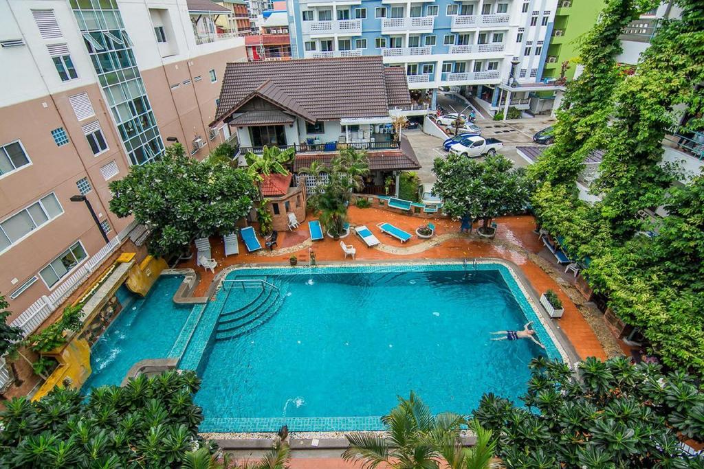 Sutus Court 4 Otel Pattaya Dış mekan fotoğraf