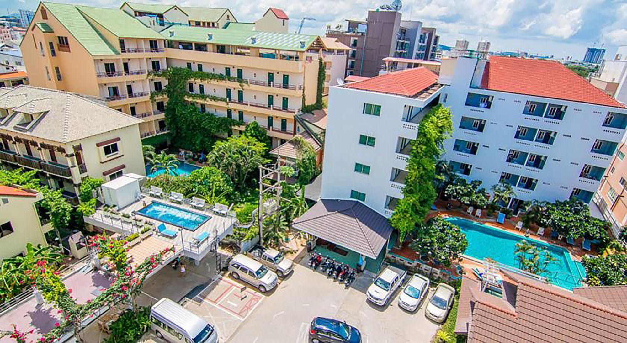 Sutus Court 4 Otel Pattaya Dış mekan fotoğraf