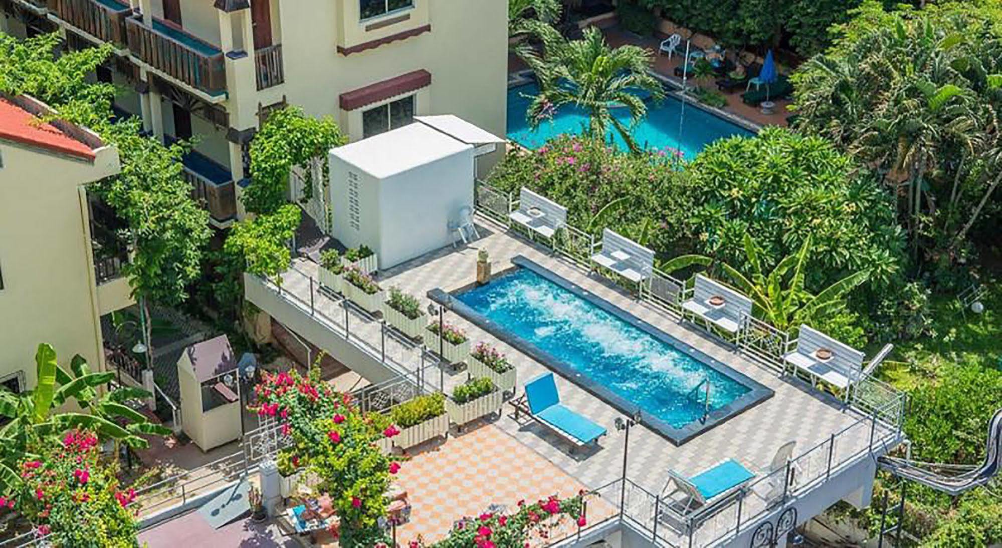 Sutus Court 4 Otel Pattaya Dış mekan fotoğraf