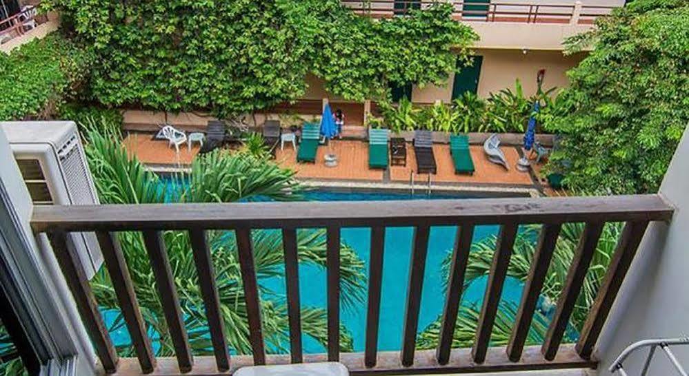 Sutus Court 4 Otel Pattaya Dış mekan fotoğraf